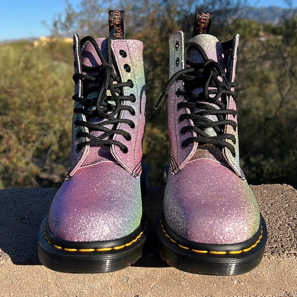 New Dr. Martens Mermaid 🧜‍♀️ Super Sparkly 1460 Pascal Glitter Boots ✨ - Picture 7 of 17